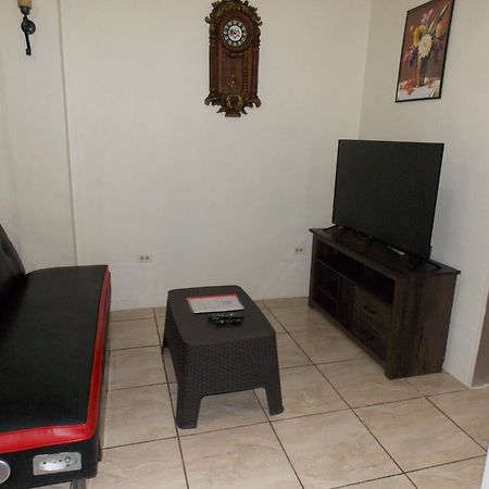 Stewart Apt- Trincity, Airport, Washer, Dryer, Office, Cable , Wifi Exterior foto